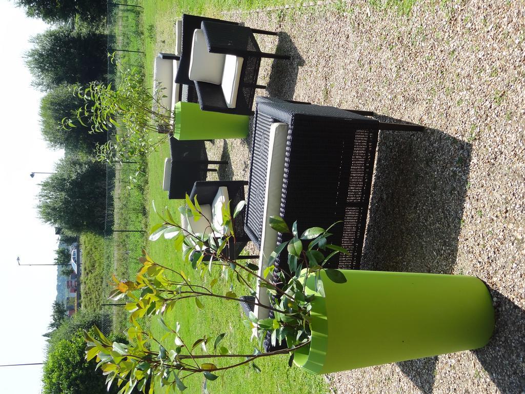 Brit Hotel Rouen Sud Val De Reuil Val-de-Reuil Екстериор снимка