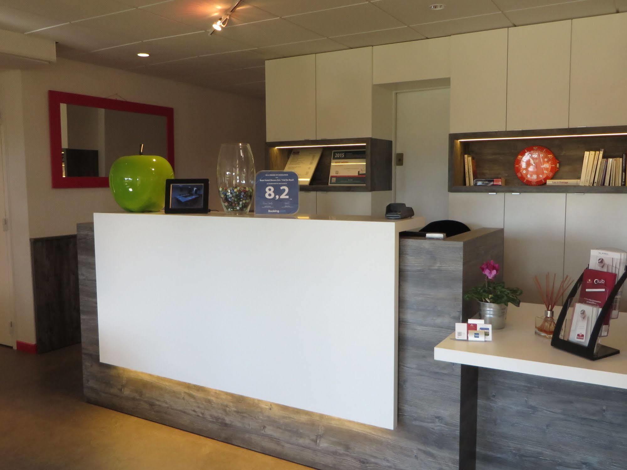 Brit Hotel Rouen Sud Val De Reuil Val-de-Reuil Екстериор снимка